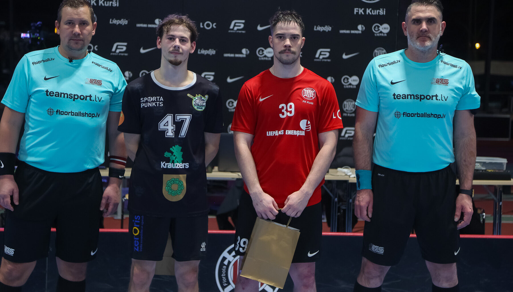 Latvijas Florbola savienība » LV » 2024/2025 » Jaunumi » Liepājniekiem "pulvera" pret līderi "Talsu NNS/Krauzers" pietiek 1. periodam