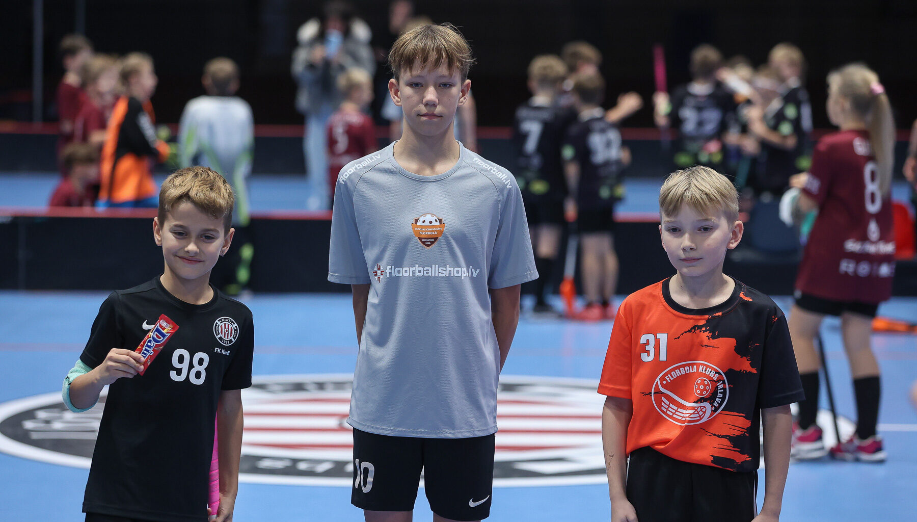 Latvijas Florbola savienība » LV » 2024/2025 » Jaunumi » Florbola laukumā cīnās jaunie liepājnieki, slampenieki un irlavnieki