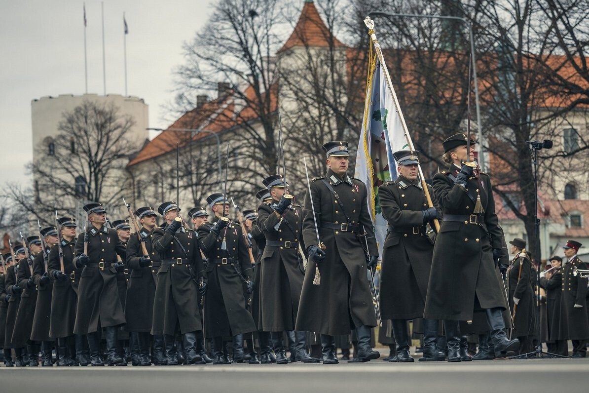 Latvia's Independence Day parade / Article