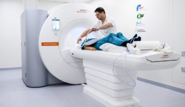 Les hôpitaux universitaires suisses sous forte pression financière - rts.ch