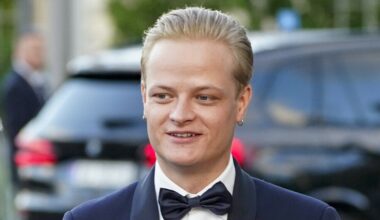 The Saga of Marius Borg Høiby, son of Crown Princess Mette-Marit of Norway, continues on in custody. In a leaked video answering how he broke up with his latest ex, he replies with a slap punch.