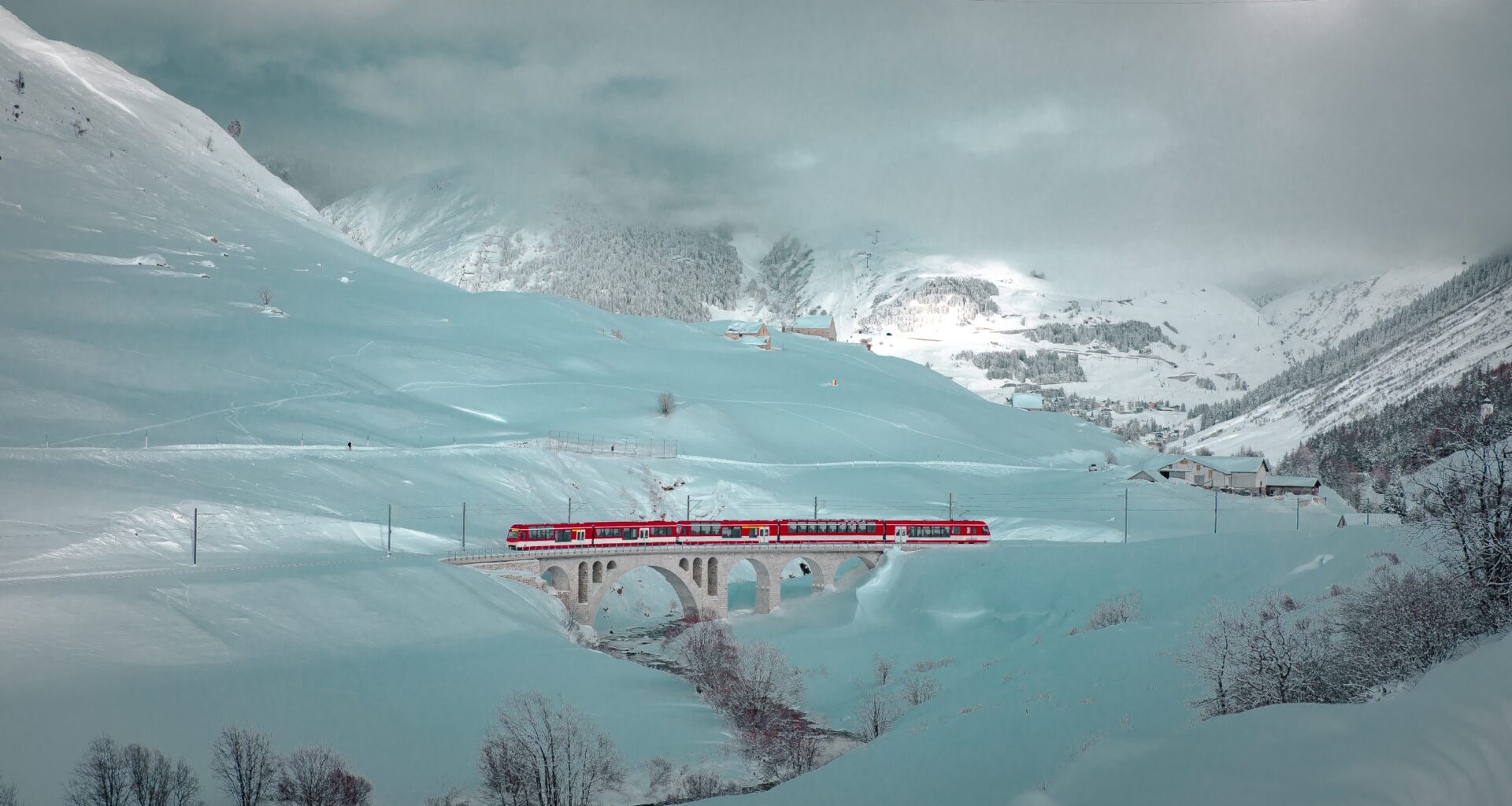 All aboard the Christmas Express! Germany, Austria, and Switzerland’s ‘gemütlich’ yuletide rail offers