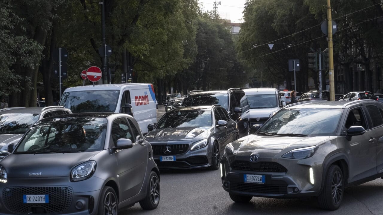 Czechia joining Italy in the fight to avoid car manufacturer emissions fines