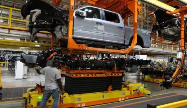 Le constructeur américain Ford va supprimer 4 000 postes supplémentaires en Europe