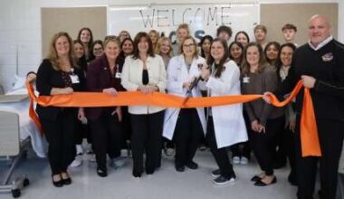 McHenry High School offers new certified nursing assistant class to biomedical science program