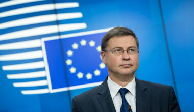 Bruxelas faz reparos ao Governo por manter apoios à energia