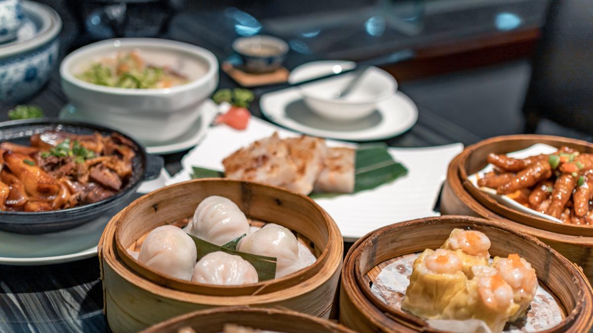 Critican fuera de España el gesto que ha hecho una influencer española en un restaurante asiático