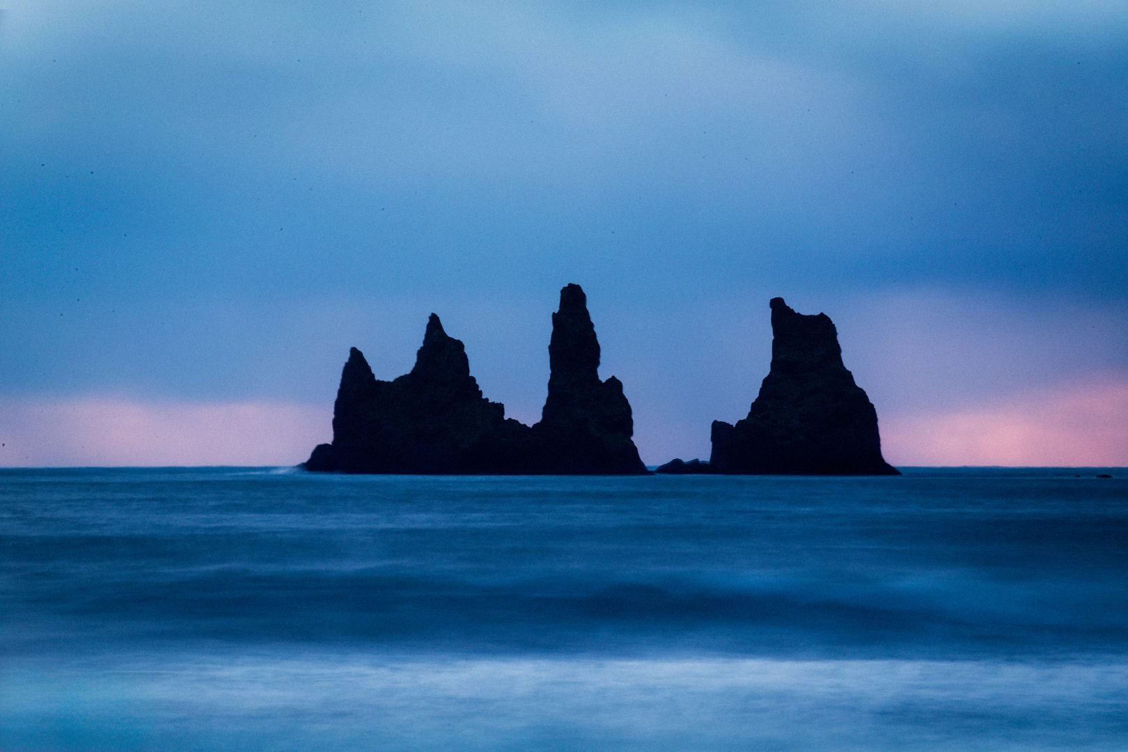 I dropped my camera into the ocean in Iceland. Let me share my lessons Vik
