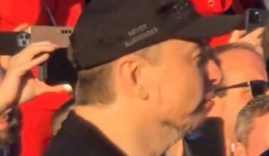 Elon Musk Sends a Subtle Message of Support for Loyalists.