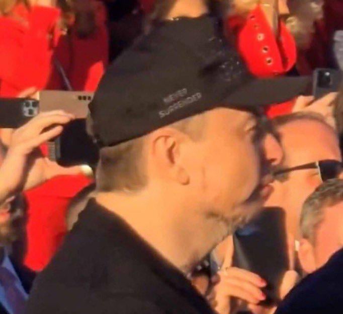 Elon Musk Sends a Subtle Message of Support for Loyalists.