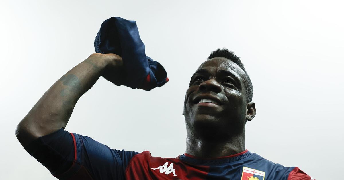 Entré en cours de jeu pour le Genoa, Balotelli retrouve les terrains - rts.ch