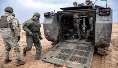 Training Ukrainian Army Squad Leaders in Lithuania