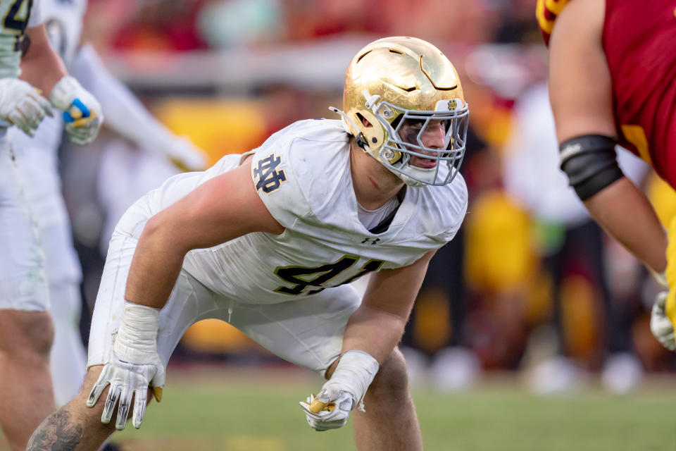 LOS ANGELES, CA - NOVEMBER 30: Donovan Hinish #41 of the Notre Dame Fighting Irish on the line of scrimmage during a game between Notre Dame Fighting Irish and University of Southern California at Los Angeles Memorial Coliseum on November 30, 2024 in Los Angeles, California. (Photo by Melinda Meijer/ISI Photos/Getty Images)