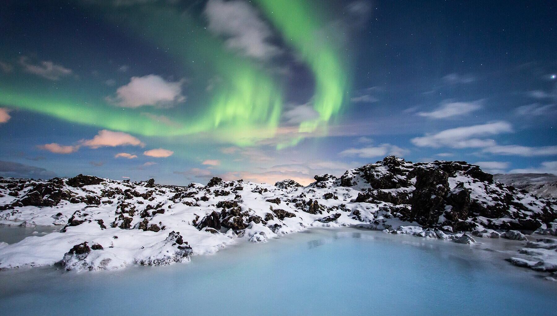 How to Decide Between The Blue Lagoon vs. The Sky Lagoon in Iceland