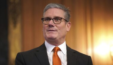 Starmer in Norway to discuss green energy deal ahead of defence talks in Estonia