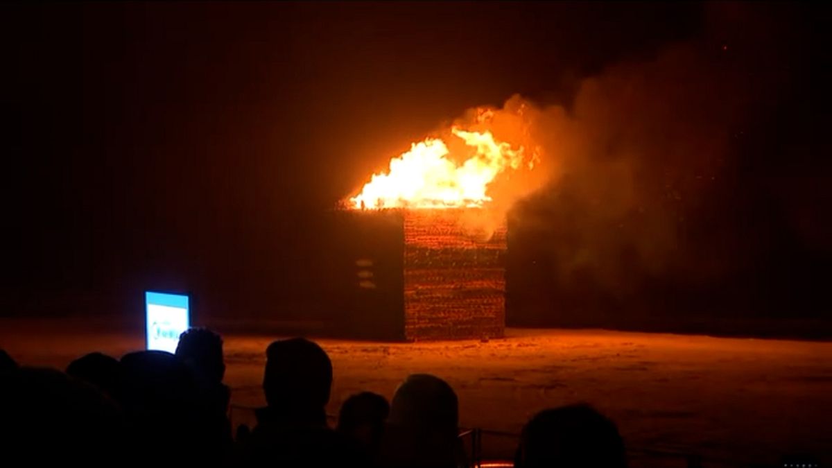 Video. The Netherlands celebrates NYE a day early due to bad weather