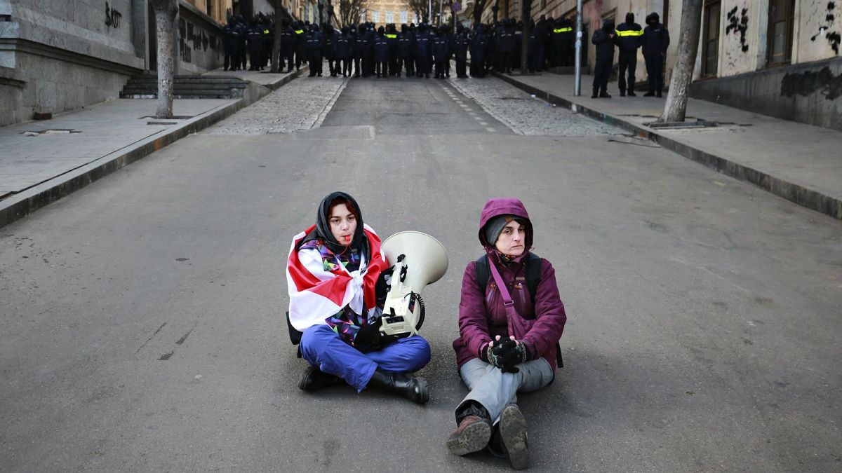 Hungary and Slovakia veto EU sanctions on Georgian officials as protests continue