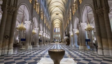 Macron to meet with Trump and Zelenskyy as Notre Dame reopens its doors