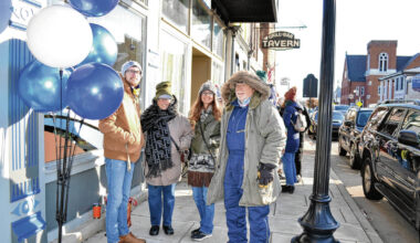 ‘Not just one day:’ Franklin’s Small Business Saturday tradition continues despite cold