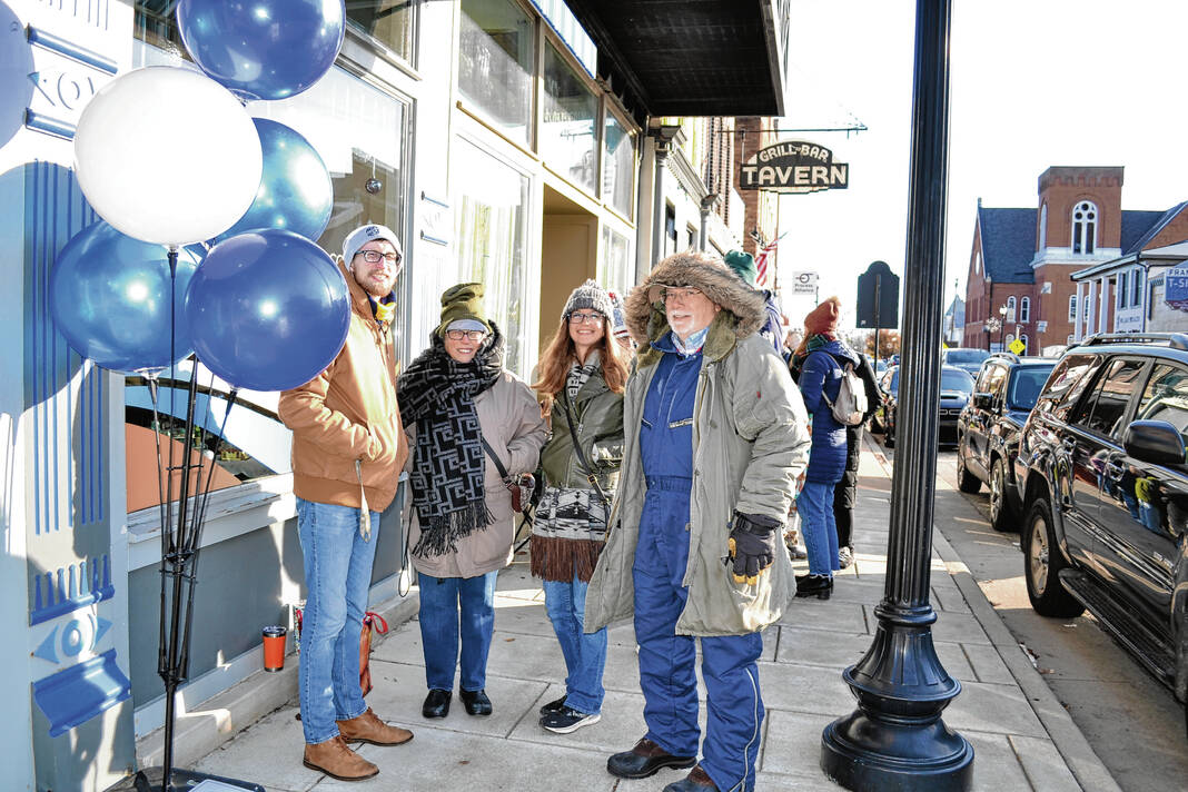 ‘Not just one day:’ Franklin’s Small Business Saturday tradition continues despite cold