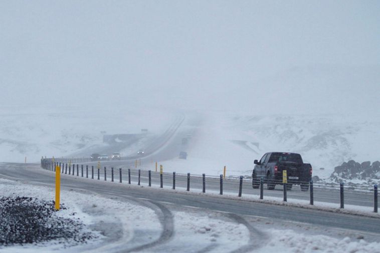 Hellisheiði might not be passable this evening and night