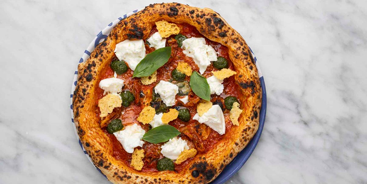 la mejor pizza de España 2024 es de estilo napolitano y la hace este famoso restaurante italiano de Madrid