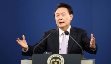Sør-Koreas president innfører militær unntakstilstand
