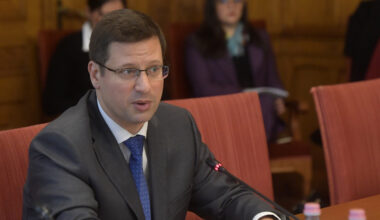 Gulyás Gergely Miniszterelnökséget vezető miniszter éves meghallgatásán az Országgyűlés igazságügyi bizottságának ülésén az Országházban 2024. december 4-én.