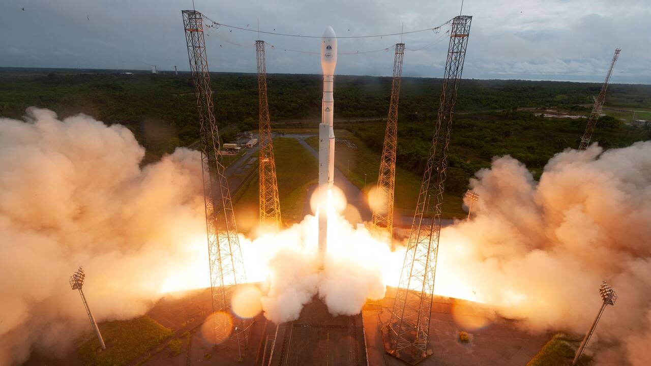 Cruciale pour le futur spatial de l’Europe, la fusée Vega C a décollé du Centre spatial de Kourou