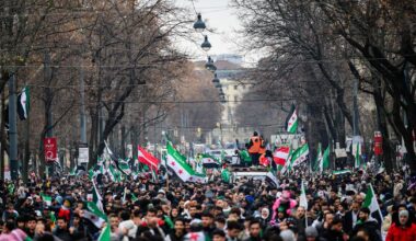 Was bedeutet der Regimewechsel für 95.000 syrische Flüchtlinge in Österreich? – DiePresse.com