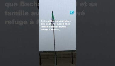 Russie : le drapeau des rebelles syriens hissé sur l’ambassade de Syrie à Moscou • FRANCE 24