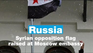 Russia: Syrian opposition flag raised at Moscow embassy • FRANCE 24 English