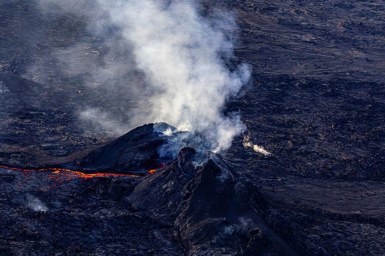 The last pictures of the eruption