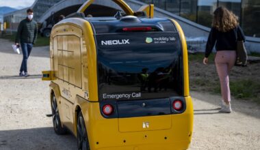 Switzerland greenlights use of self-driving cars on motorways from March 2025
