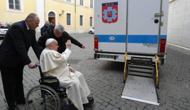 Pope expresses closeness to Ukraine at Christmas