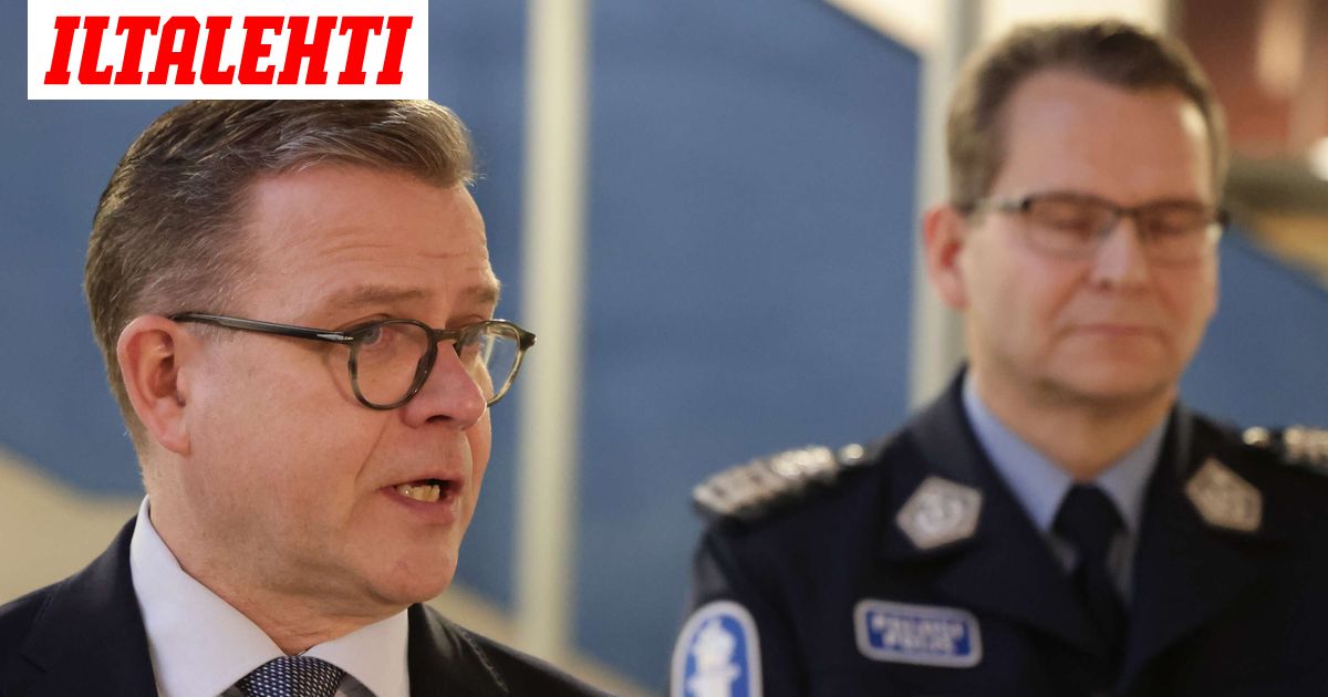 Suomi varautui aseelliseen konfliktiin, kun viranomaiset nousivat Eagle S -alukselle