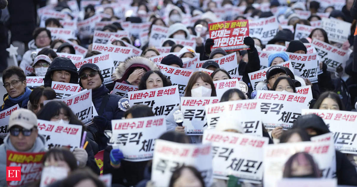 Political turmoil shakes South Korea's economy