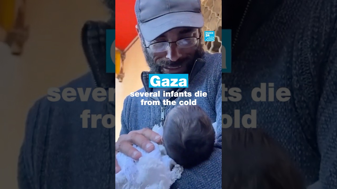 🇵🇸 Father mourns over #infant who died from the #cold in #Gaza • FRANCE 24 English