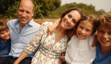 Kate and William choose family shot for Christmas card photograph