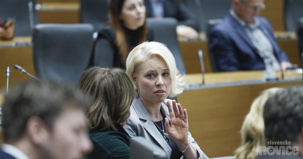 Prihodnji teden o neprimernem vedenju Klakočar Zupančičeve. So ji šteti dnevi?