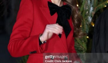 First photos of Kate at the Carol concert