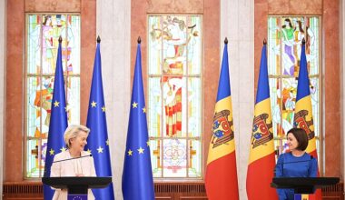 Ursula von der Leyen (L), President of the European Commission, and Maia Sandu (R), President of Moldova, on 1 June 2023 (photo credit: Dati Bendo/European Commission via Wikimedia Commons)