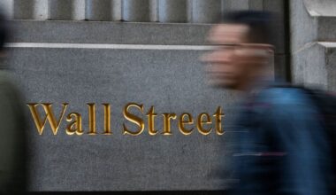 Wall Street finit en net repli après la Fed