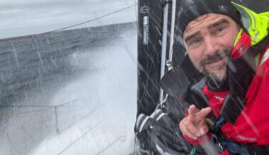 Boris Herrmann kentert, Spitzentrio jagt Rekord