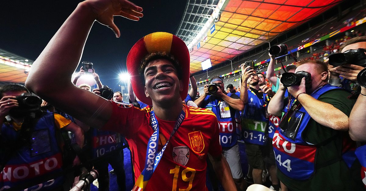 Who will Spain face in qualifying for World Cup 2026?
