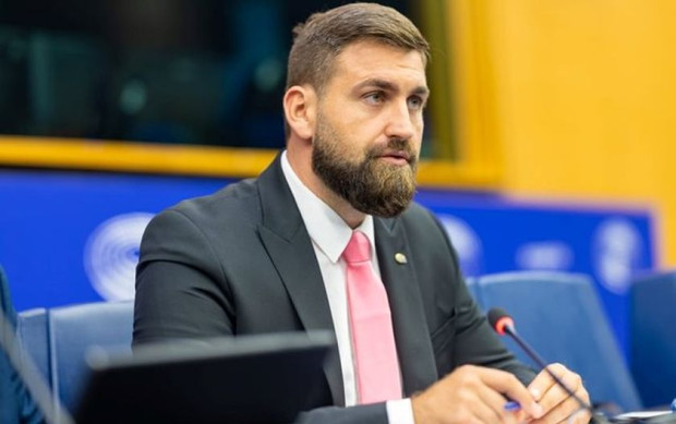 Евродепутатът Андрей Новаков: България сама се докара до това, че може да загуби над 650 милиона евро по ПВУ