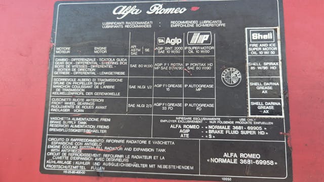1987 Alfa Romeo Spider info plate