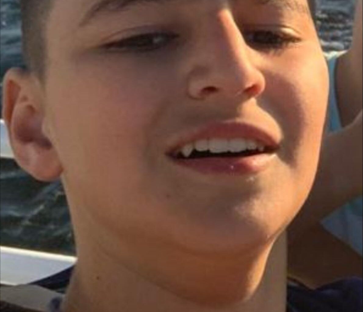 Rashid Ali Naser døde etter å ha blitt knivstukket på Oslo S i juni i år. Nå er en 17-åring tiltalt.