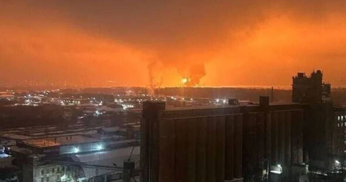 Russia burning as Ukraine devastates key oil pipeline in major attack - World News - News