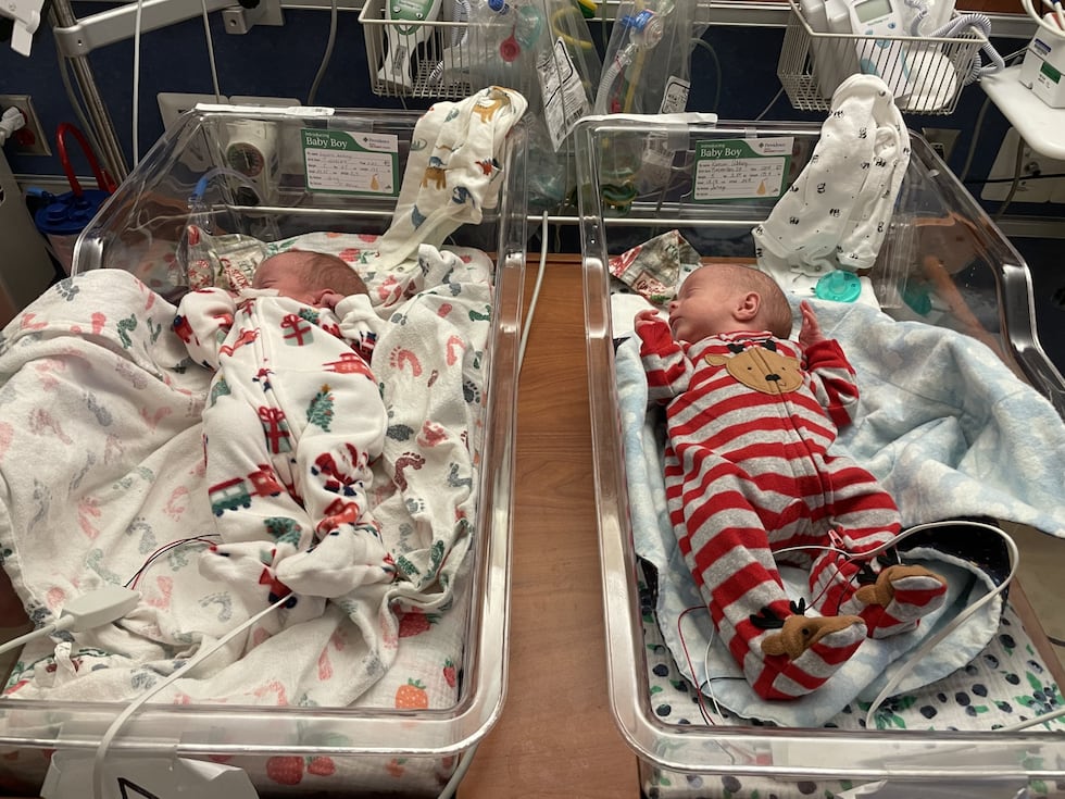 Born nearly 7 weeks early, twin brothers Lyons (L) and Ronin (R) Abbey are waiting to go home...